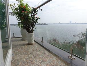 Lake view apartment for rent with 02 bedrooms in Vong Thi,Tay Ho